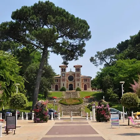 C213 Vue Terrasse, Parking Apartamento